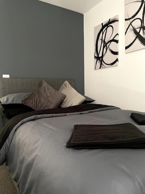 #6Bs 1 Bed Serviced Apartment Дерби Экстерьер фото